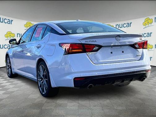 2024 Nissan Altima SR VC-Turbo FWD