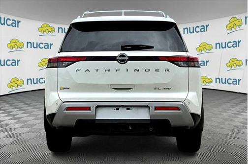 2024 Nissan Pathfinder SL 4WD