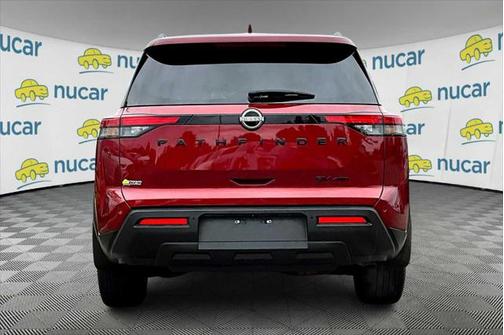 2024 Nissan Pathfinder SV 4WD
