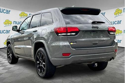 2022 Jeep Grand Cherokee Laredo