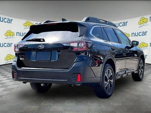 Crystal Black Silica 2022 Subaru Outback Onyx Edition XT