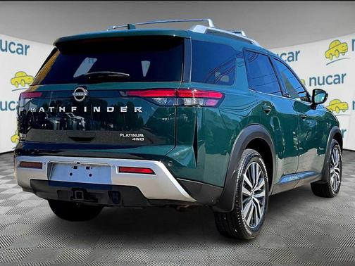 2022 Nissan Pathfinder Platinum 4WD
