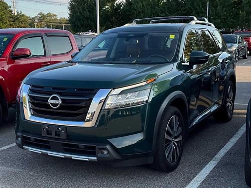 2022 Nissan Pathfinder Platinum 4WD