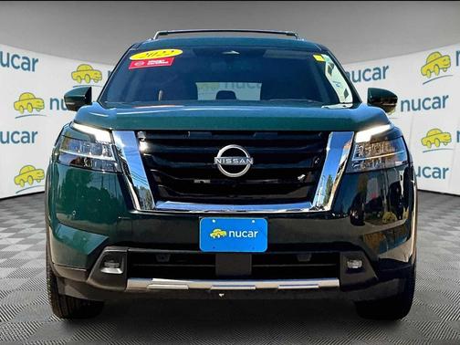 2022 Nissan Pathfinder Platinum 4WD