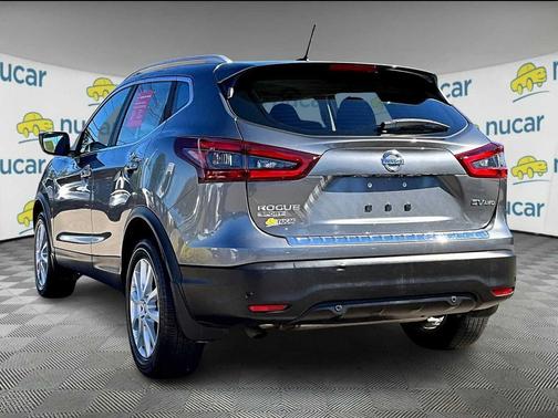 2021 Nissan Rogue Sport SV