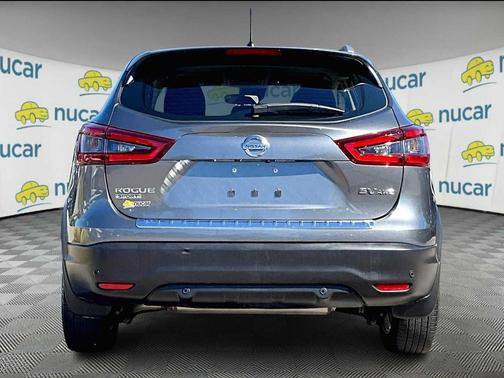 2021 Nissan Rogue Sport SV