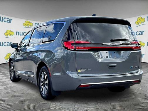2023 Chrysler Pacifica Hybrid Limited