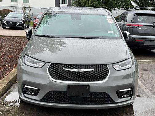 2023 Chrysler Pacifica Hybrid Limited