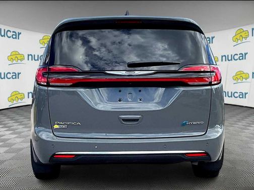 2023 Chrysler Pacifica Hybrid Limited
