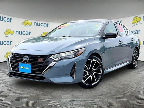 Atlantic Gray Metallic/Super Black 2024 Nissan Sentra SR
