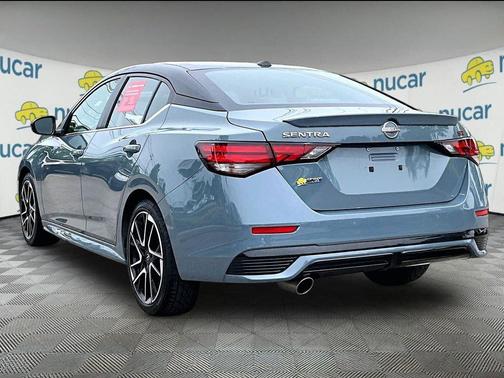 Atlantic Gray Metallic/Super Black 2024 Nissan Sentra SR