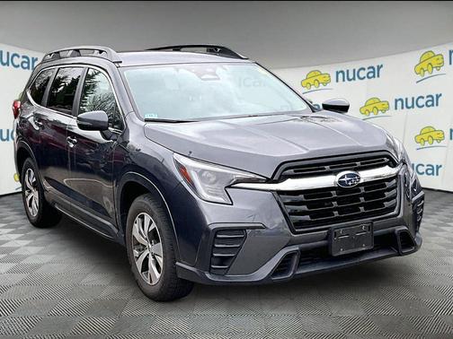 Magnetite Gray Metallic 2023 Subaru Ascent Premium 8-Passenger
