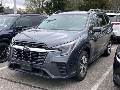 Magnetite Gray Metallic 2023 Subaru Ascent Premium 8-Passenger