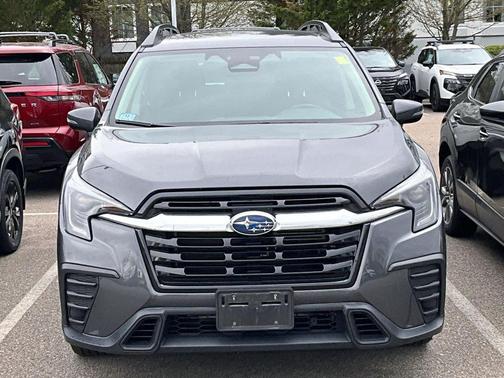 Magnetite Gray Metallic 2023 Subaru Ascent Premium 8-Passenger