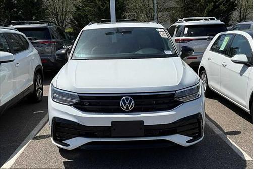 2022 Volkswagen Tiguan 2.0T SE R-Line Black 4MOTION