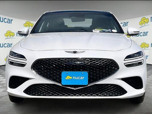 Uyuni White 2025 Genesis G70 3.3T AWD Sport Advanced