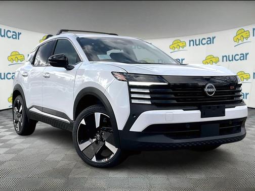 Aspen White Tricoat 2026 Nissan Kicks SR