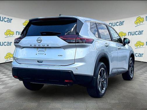 Brilliant Silver Metallic 2025 Nissan Rogue SV