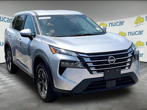 Brilliant Silver Metallic 2025 Nissan Rogue SV
