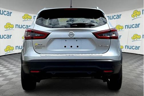 2021 Nissan Rogue Sport SV