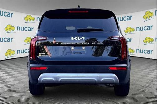 2022 Kia Telluride LX