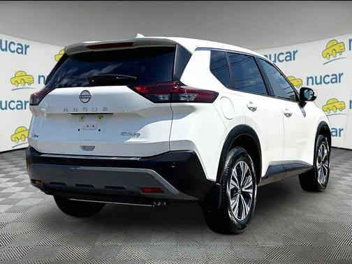 Pearl White Tricoat 2023 Nissan Rogue SV