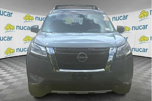 2022 Nissan Pathfinder SL 4WD