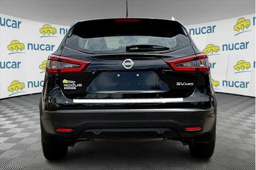 2021 Nissan Rogue Sport SV