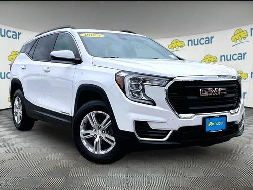 Summit White 2023 GMC Terrain SLE