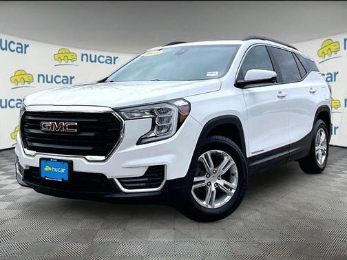 Summit White 2023 GMC Terrain SLE