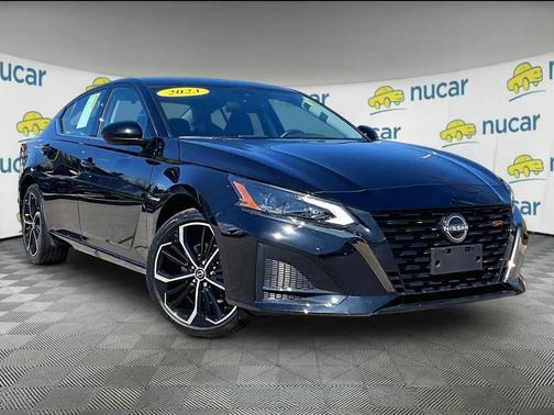 Super Black 2023 Nissan Altima SR Intelligent AWD