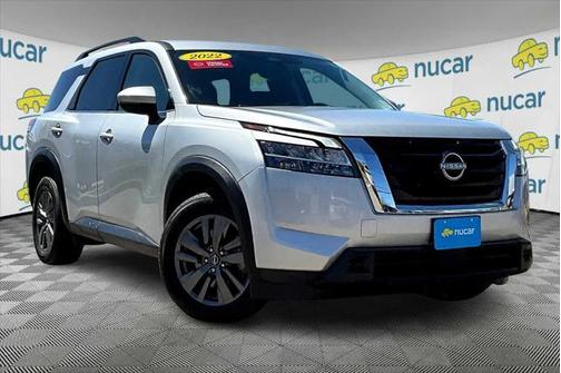 2022 Nissan Pathfinder SV 4WD