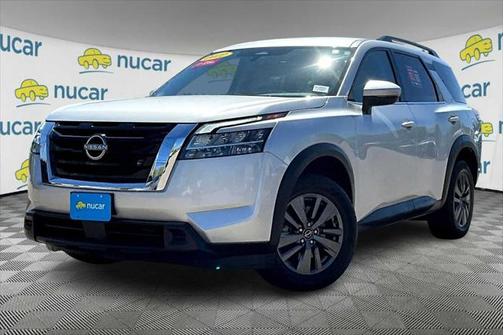 2022 Nissan Pathfinder SV 4WD