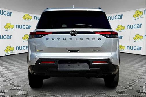2022 Nissan Pathfinder SV 4WD