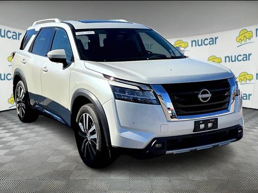 2023 Nissan Pathfinder Platinum 4WD