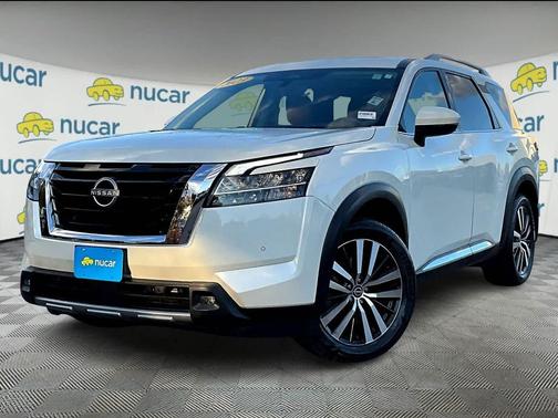 2023 Nissan Pathfinder Platinum 4WD