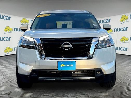 2023 Nissan Pathfinder Platinum 4WD