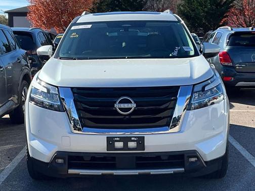 2023 Nissan Pathfinder Platinum 4WD
