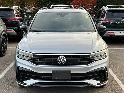 2022 Volkswagen Tiguan 2.0T SE R-Line Black 4MOTION