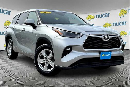 2022 Toyota Highlander LE