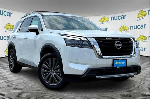 2025 Nissan Pathfinder SL 4WD