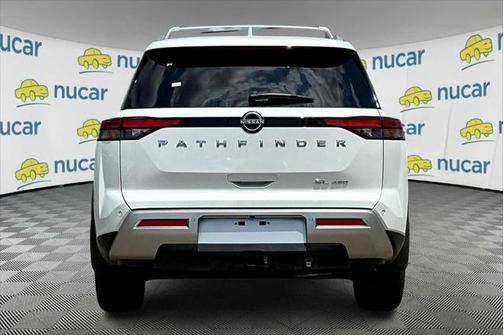 2025 Nissan Pathfinder SL 4WD