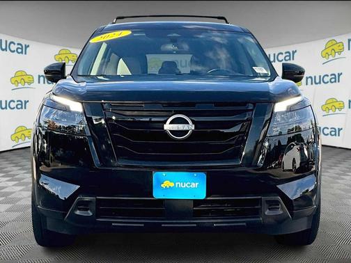 2024 Nissan Pathfinder SV 4WD
