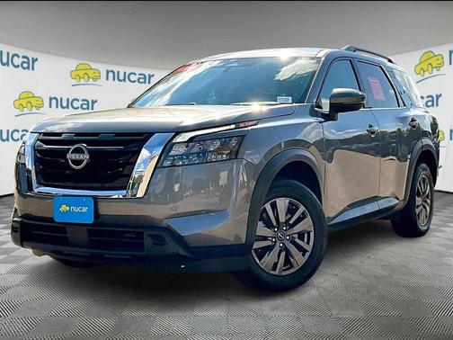 2025 Nissan Pathfinder SV 4WD