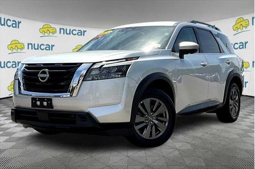 2024 Nissan Pathfinder SV 4WD