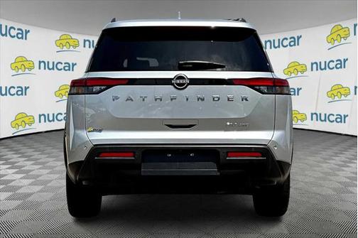 2024 Nissan Pathfinder SV 4WD