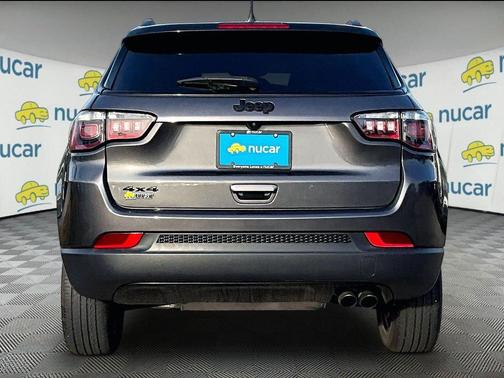 Granite Crystal Metallic Clearcoat 2022 Jeep Compass Latitude