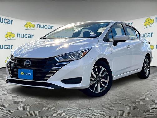 2023 Nissan Versa 1.6 SV