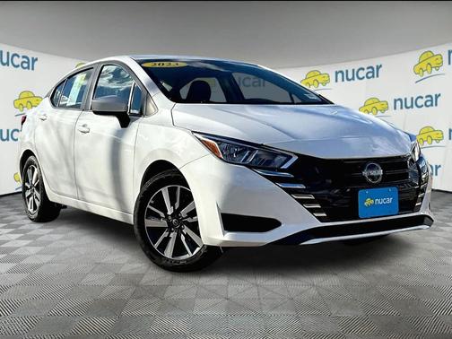 2023 Nissan Versa 1.6 SV