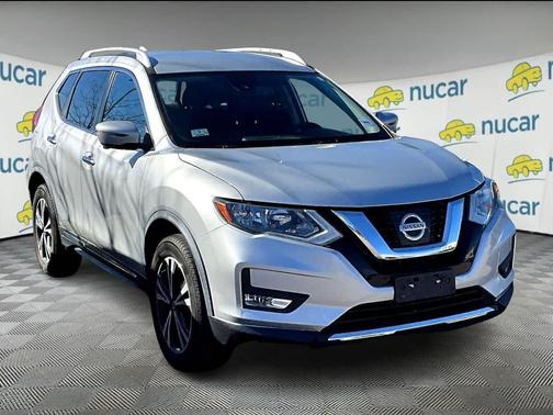 2017 Nissan Rogue SL